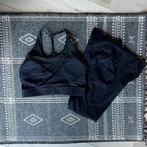 Women’s Black Leggings Sports Bra Workout Set, Mesh Cut Out, Size Medium / Large